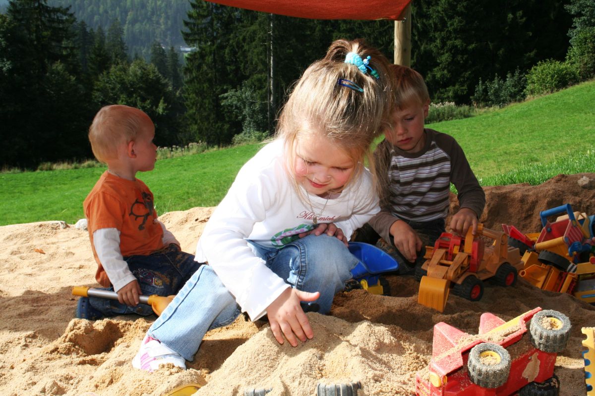 Spielplatz im Hotel Bellevue in Riezlern 
